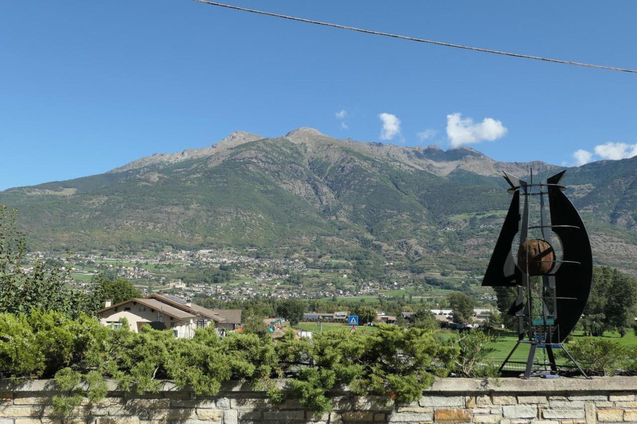 Casa Vacanze Valle D'Aosta - Maison Lugon エクステリア 写真